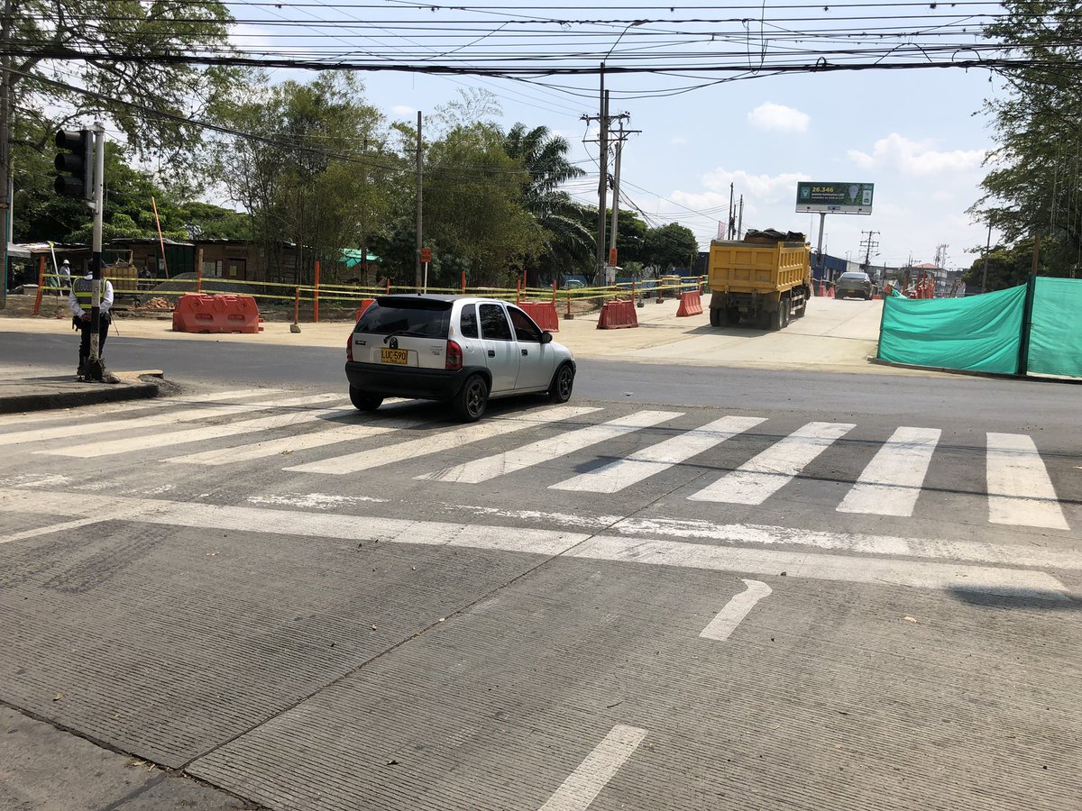 Habilitan paso sobre el puente de la calle 21, norte de Cali
