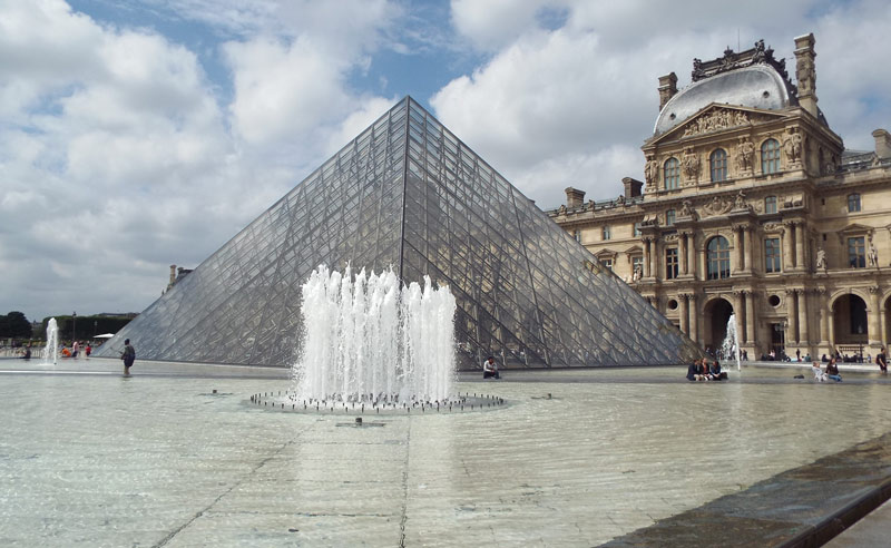 Museo del Louvre de Paris batió récord de visitantes durante el 2018