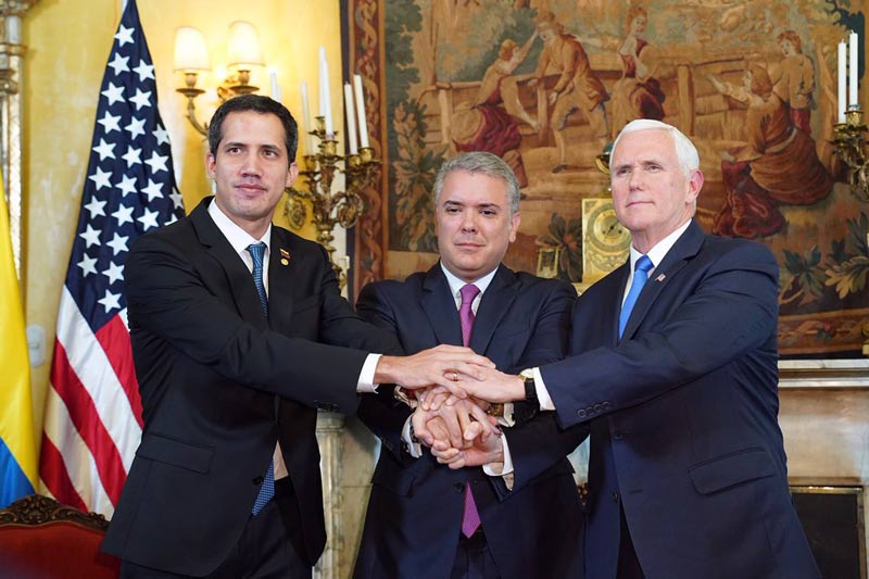 Cualquier amenaza a la estabilidad de Colombia será respondida por EEUU: Pence