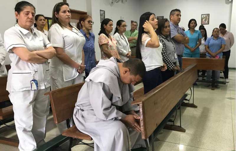Hospital Universitario levanta oraciones por la salud del gerente y acompañantes
