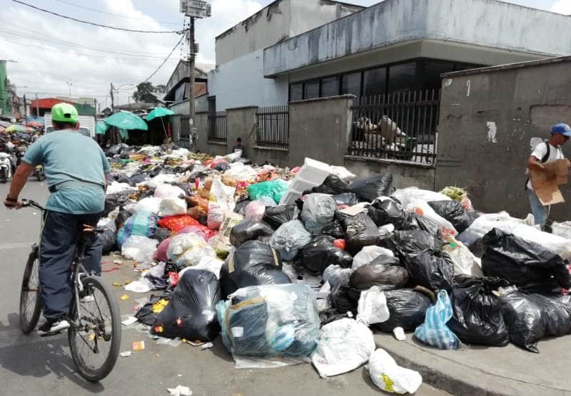 Tras una semana sin recolección, Popayán se mantiene inundada de basuras