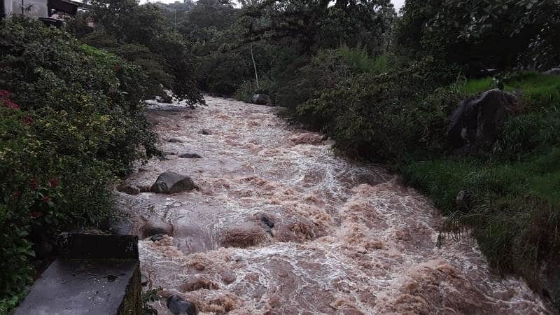 Balance de inundaciones y nivel de ríos tras fuertes lluvias de este viernes en Cali