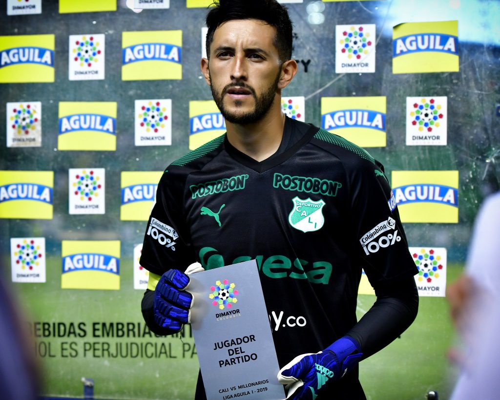Igual que en 2011, Camilo Vargas le marcó a Millonarios y estalló las redes sociales