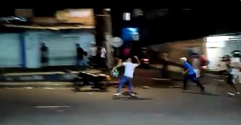 Operativo de autoridades terminó en batalla campal en Siloé, un Policía quedó herido