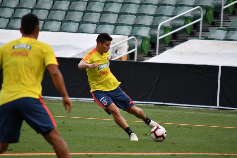 Selección Colombia ya entrena con todos sus jugadores para amistosos FIFA en Asia