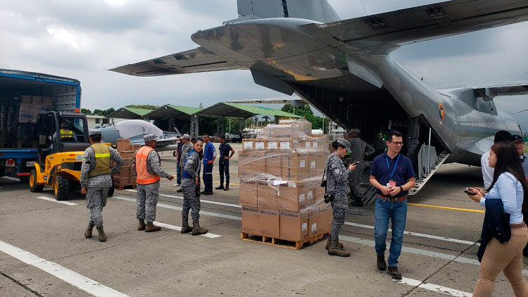 Dos aeronaves con ayuda humanitaria para el Cauca volaron desde Cali