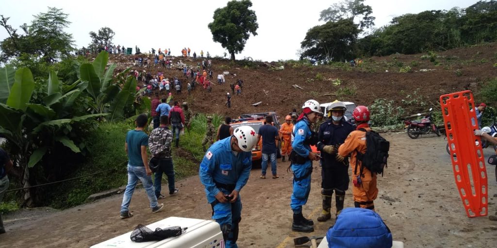 Identifican a 17 personas fallecidas tras deslizamiento de tierra en Rosas, Cauca