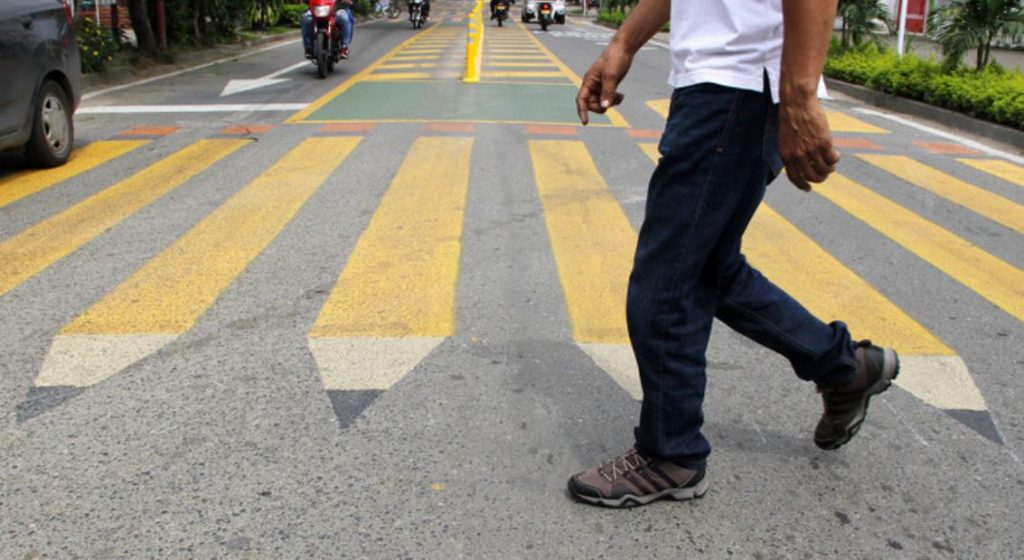 Colores y formas llamativas, apuesta que busca mejorar la seguridad vial de la Comuna 18