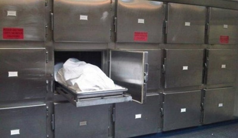 Con foto y nombre completo buscan a familiares de cuerpos N.N. en morgue de Cali