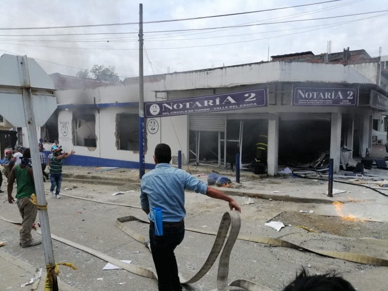 Explosión en Notaria de Yumbo deja 6 personas heridas, dos con quemaduras graves