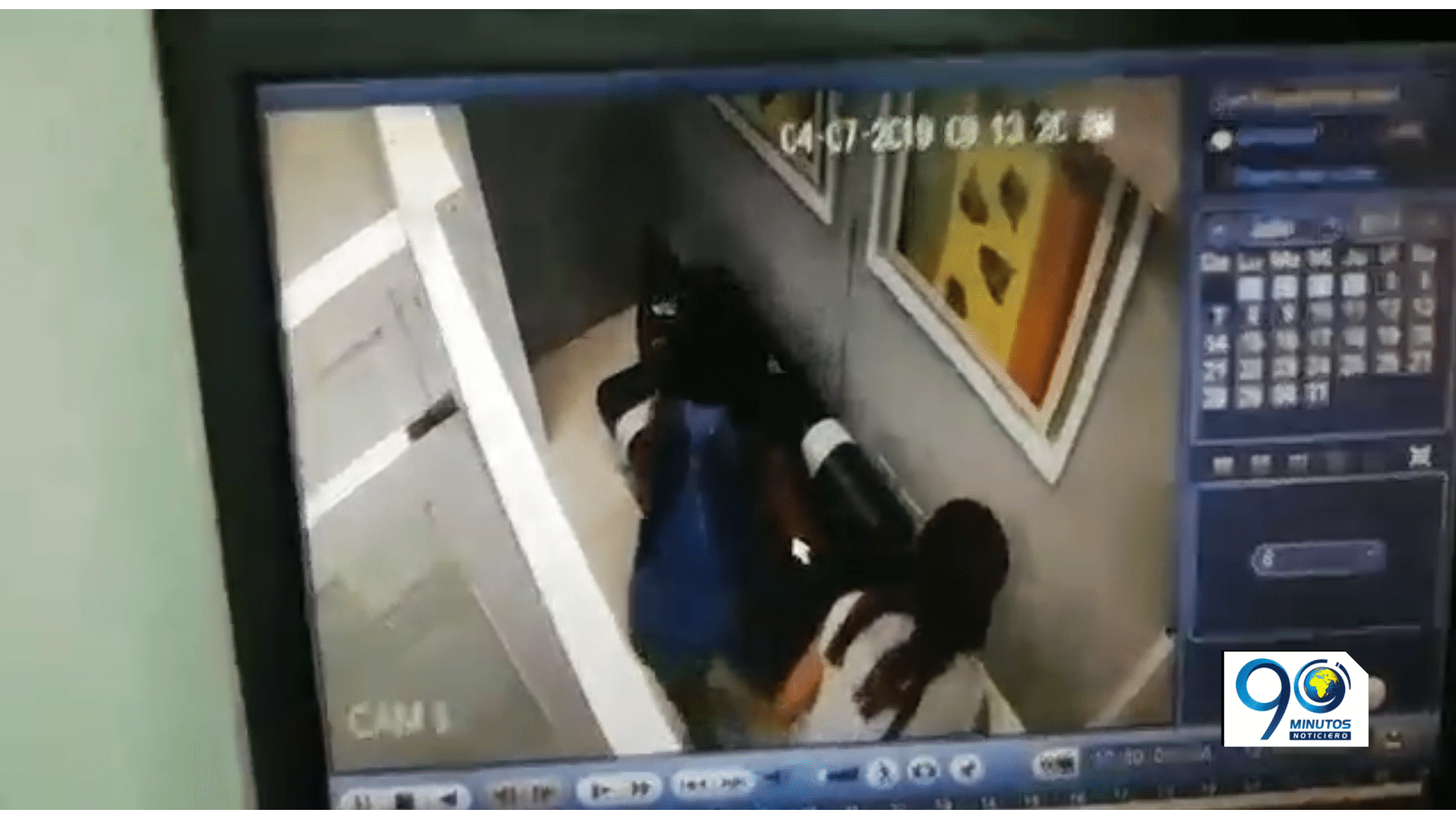Video: Mujer utilizó a su hija para cometer millonario robo en Cali
