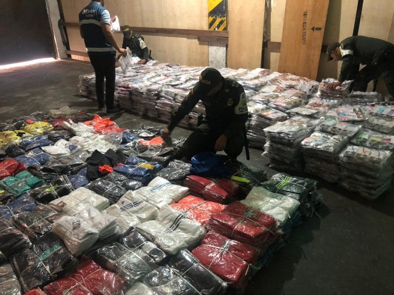Autoridades aprehendieron más de 22 mil prendas de contrabando en Cali