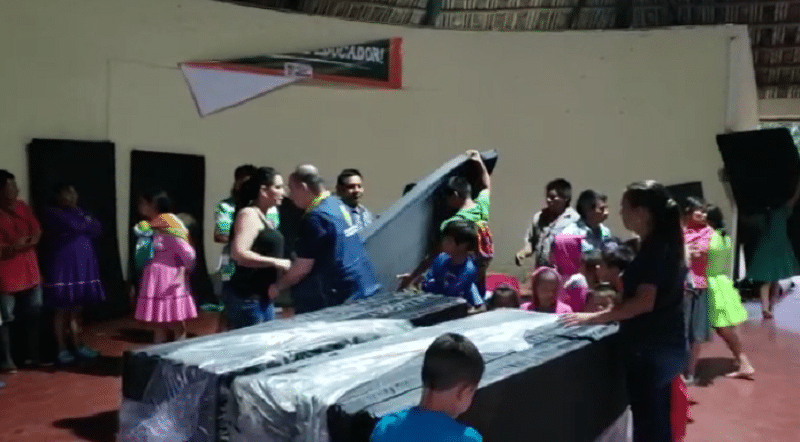 Envían ayuda humanitaria a indígenas afectados por lluvias en Bolívar, Valle