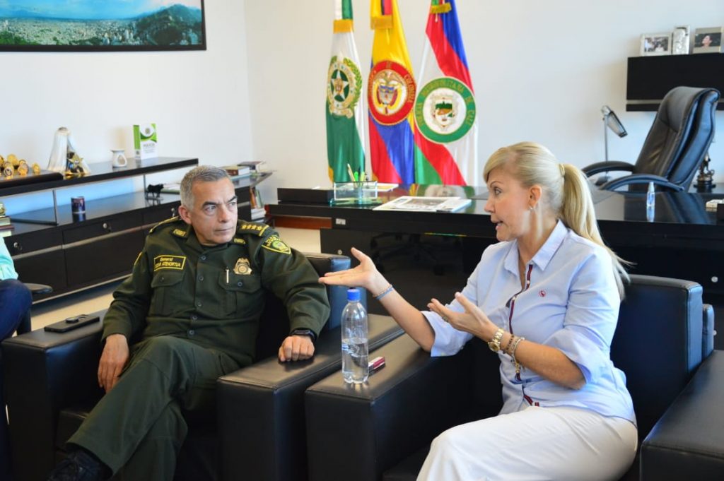 Director Nacional de la Policía acoge erradicación de cultivos de coca en Jamundí
