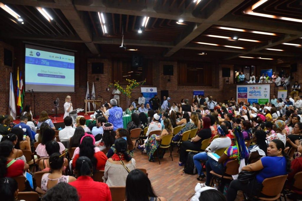 Gobernación del Valle solicitó mayor protección a mujeres líderes sociales del departamento