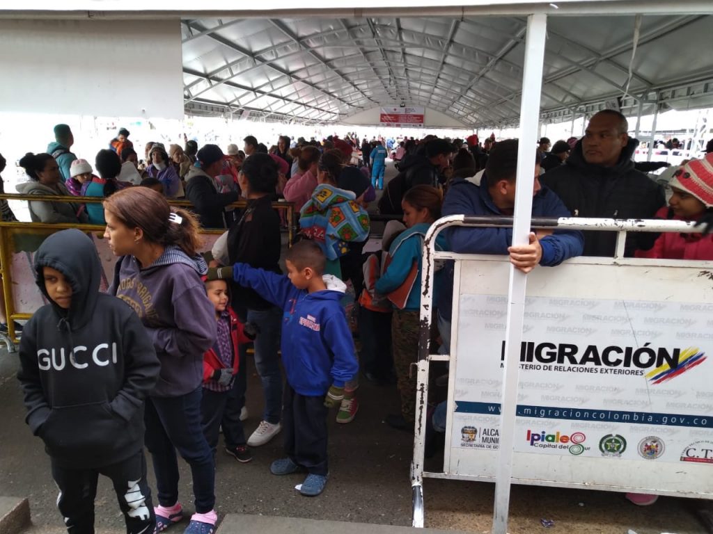 Declaran calamidad pública por migración masiva de venezolanos hacia Ecuador