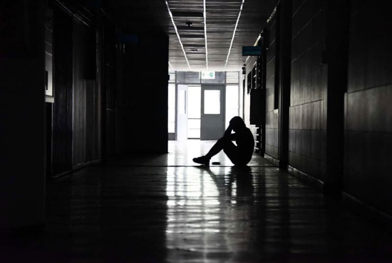 En el día de la prevención del suicidio, revelan los signos de alarma de una conducta suicida