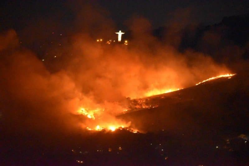 Estas son las impactantes imágenes que dejaron los incendios forestales del martes en Cali