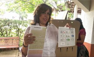 Registraduría acredita a Clara Luz Roldán como Gobernadora del Valle