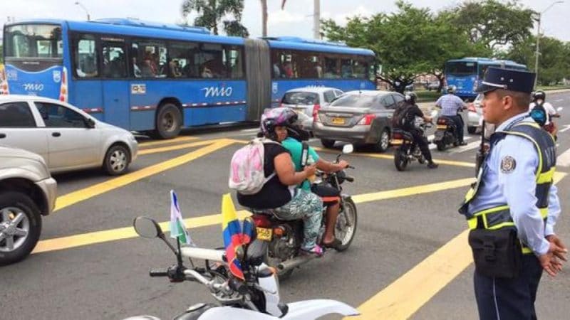 Se disparan las multas de tránsito en Cali por invadir carriles exclusivos del Mío