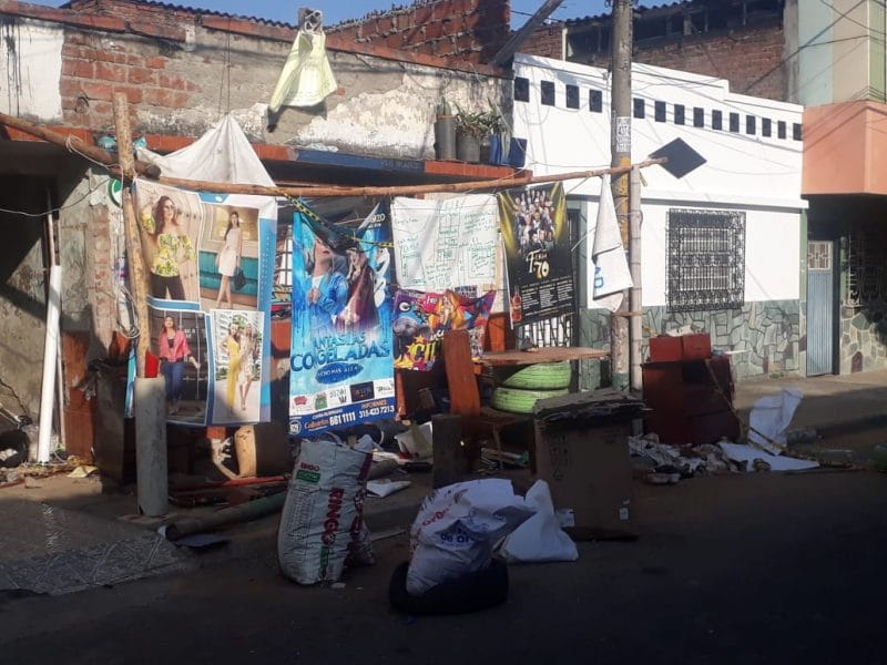 Acumulador de basuras tiene desesperados a los habitantes del barrio Olaya Herrera de Cali