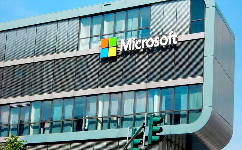 Hackers rusos y chinos atacan la campaña presidencial de EEUU, dice Microsoft