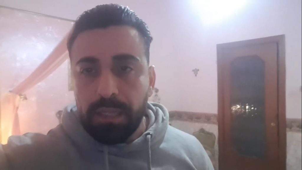 Actor italiano denuncia que lo tienen encerrado con el cadáver de su hermana