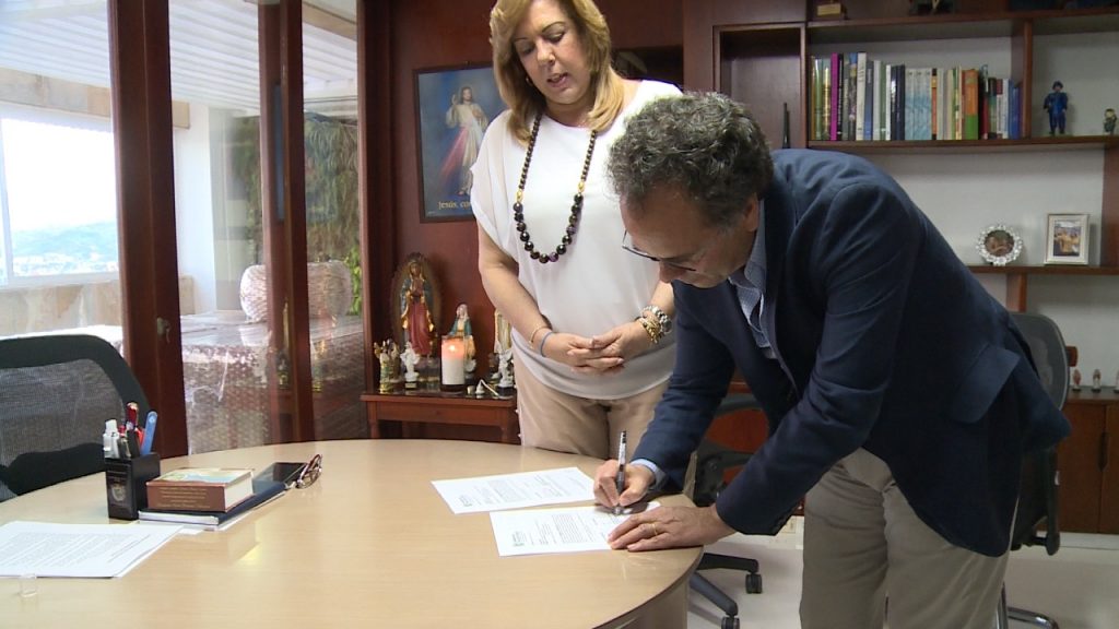 Fase de factibilidad para el Tren de Cercanías es asumida por la Financiera de Desarrollo Nacional