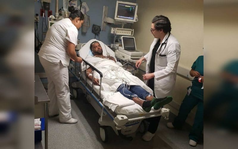 Hospitalizan al reggaetonero puertorriqueño Zion tras aterrizar en México sin aire y temblando