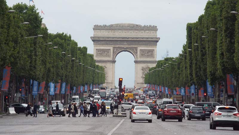 El número de muertos por coronavirus en Francia asciende a 48