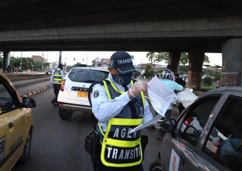 Primer día de 'Pico y Vida' registró 292 procedimientos y 45 inmovilizaciones de vehículos en Cali