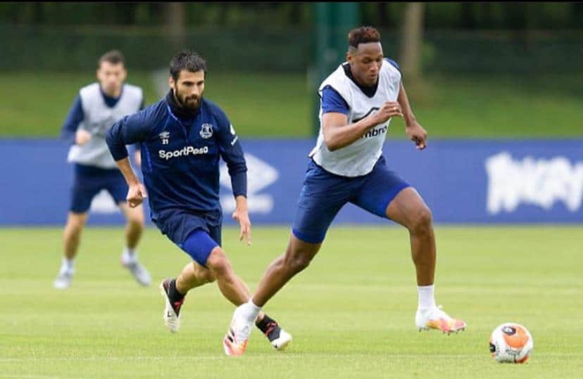 Vuelve Yerry Mina a entrenamientos con Everton después de estar lesionado 4 semanas
