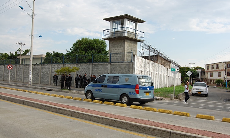 Funcionan medidas de bioseguridad para prevenir contagios en cárcel de Villahermosa