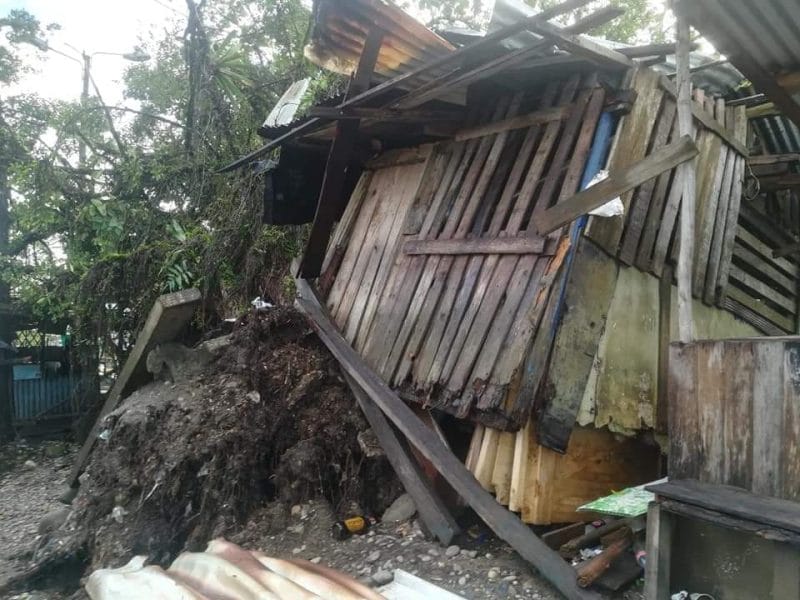 Más de 30 viviendas afectadas y daños al cableado eléctrico dejó torrencial aguacero en Buenaventura