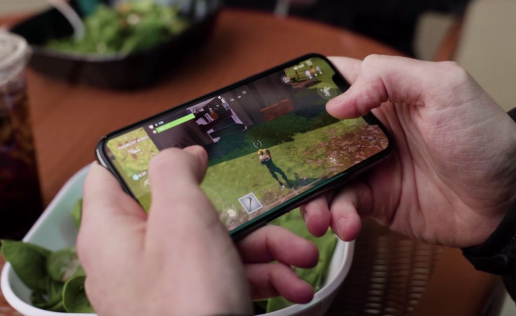 Fortnite fue eliminado de las tiendas de Android y Apple para móviles