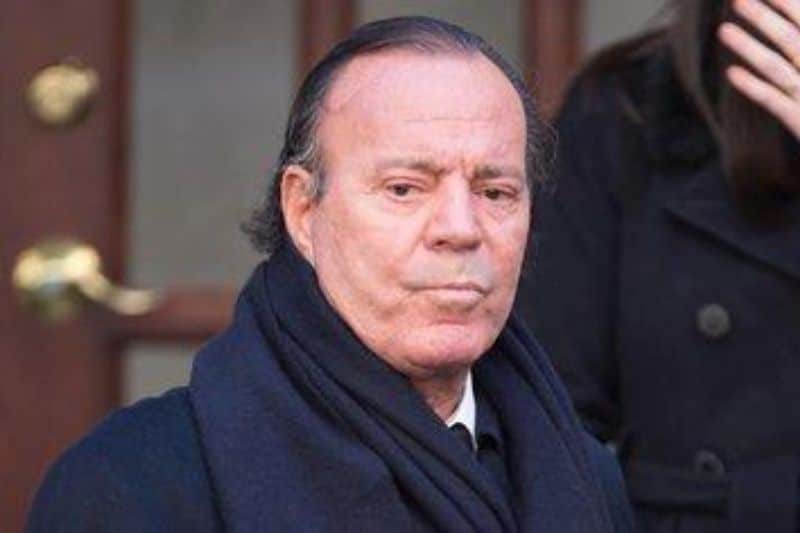 Julio Iglesias preocupa a sus seguidores por su estado de salud