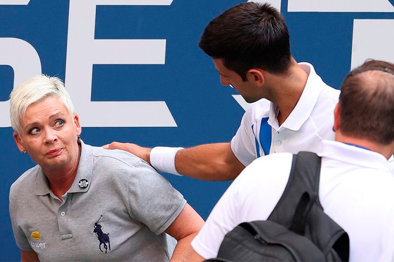 Pelotazo, descalificación y multa: el fin de semana de Djokovic en el US Open