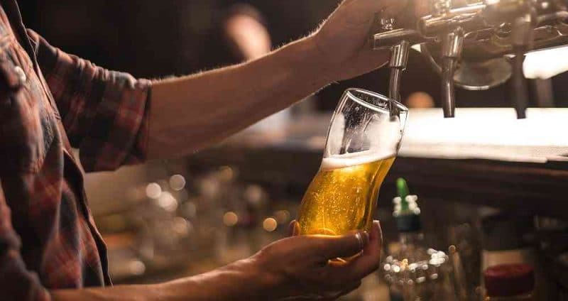 Estas son las medidas que el Gobierno estableció para la venta de licor en bares y restaurantes