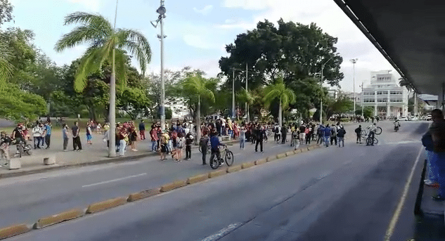 Nuevas protestas en Cali por muerte de abogado en Bogotá