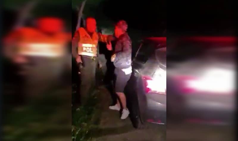 Tras persecución a vehículo en señal de pare, capturado hombre en La Victoria