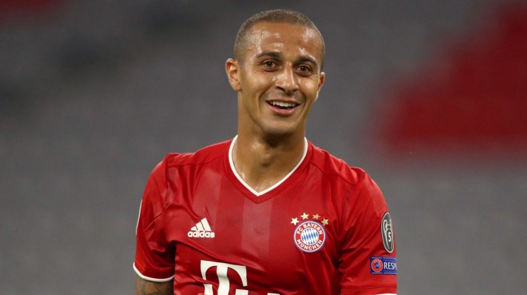 Thiago Alcántara confirmó su fichaje por el Liverpool