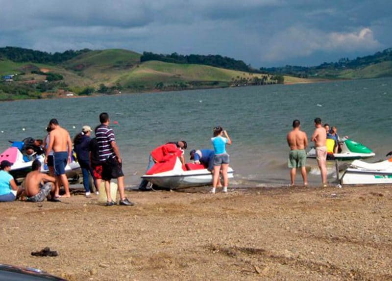 Hallaron cuerpo de joven ahogado en el Lago Calima al salvar a dos menores de edad