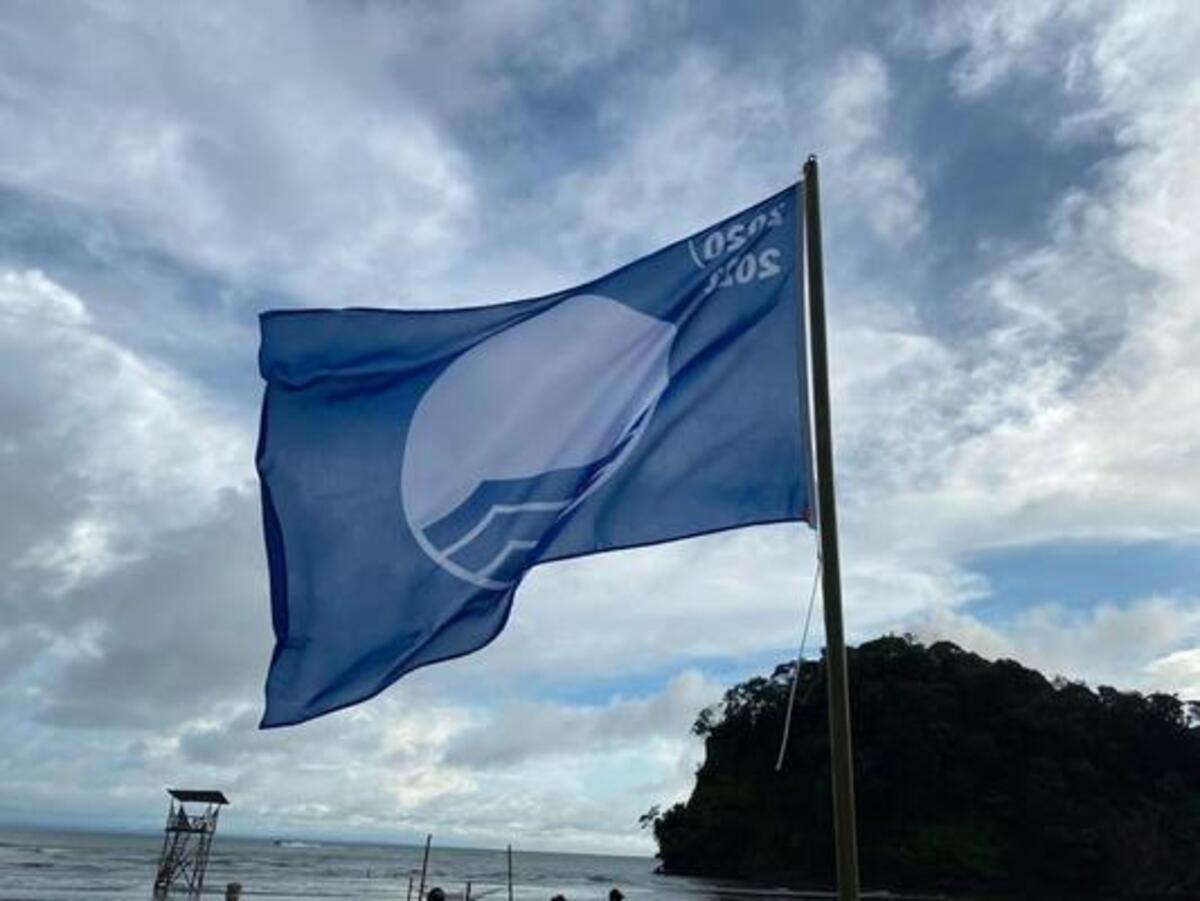 Certifican con 'Bandera Azul' playas de Magüipi Buenaventura