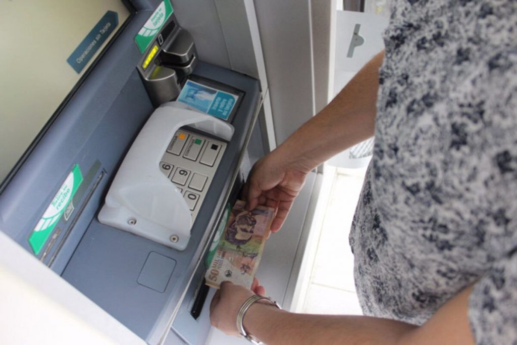 ¡Atentos! Hay nuevas reglas para retiros de cajeros automáticos en el país