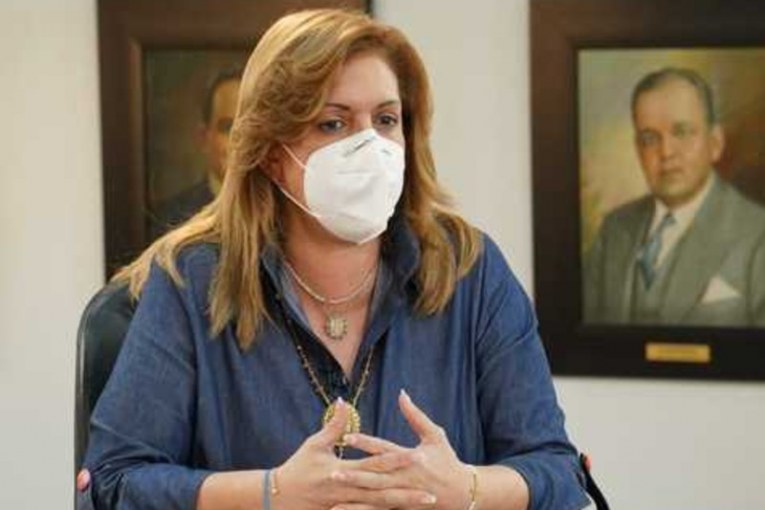 Ante el aumento de contagios, la gobernadora del Valle mencionó que se encuentran analizando la posibilidad de proponer medidas restrictivas por municipios.