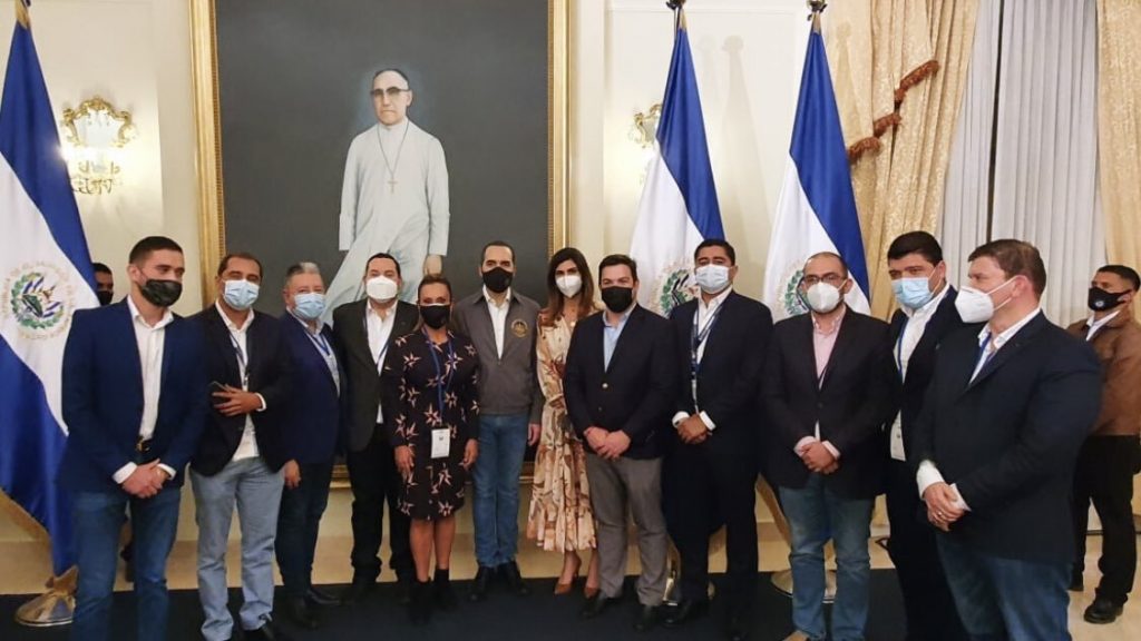 Polémica en Cali por viaje de la secretaria de Desarrollo Económico a El Salvador