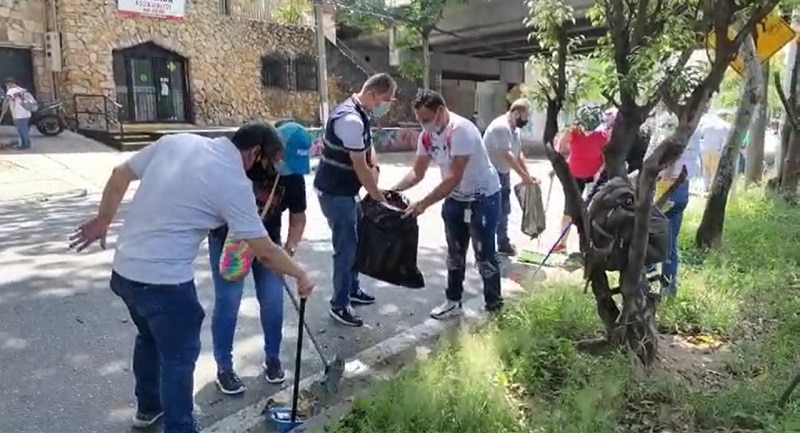 Alcaldía realiza jornadas de limpieza con ciudadanos tras las manifestaciones