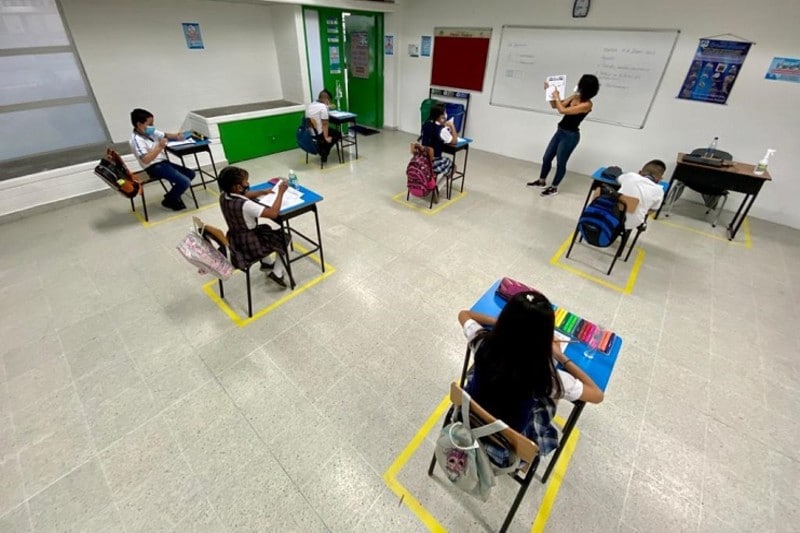 Alternancia educativa en colegios públicos y privados sigue suspendida en Cali