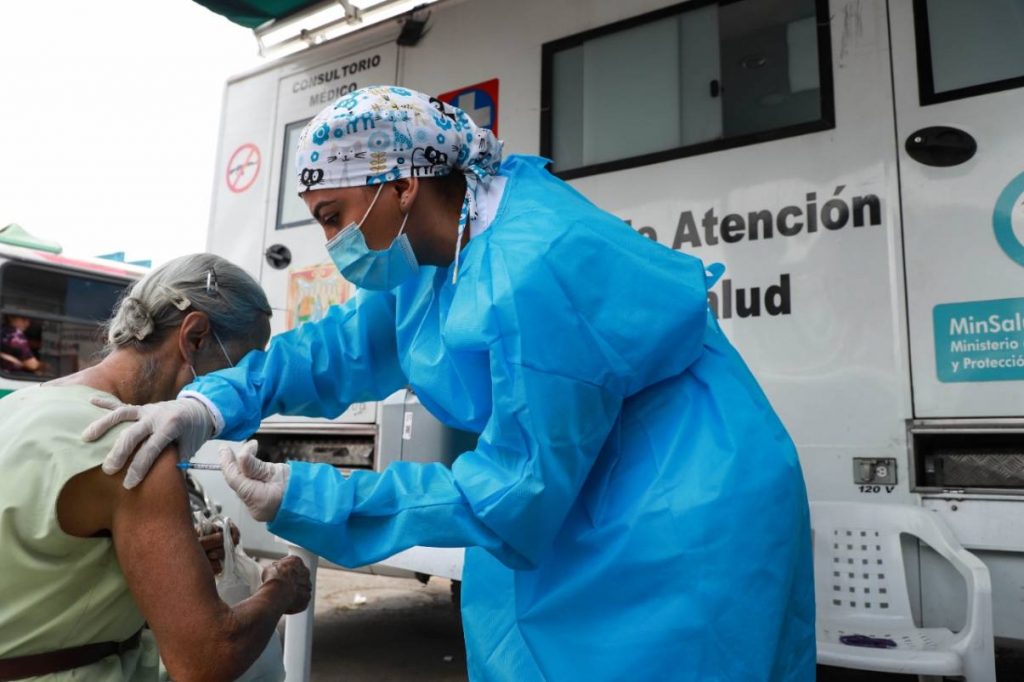 En Cali usaron vacunas de única dosis para transeúntes de la galería