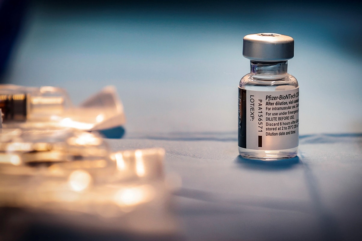 Vacunas de Pfizer no aplicadas serán para la población general